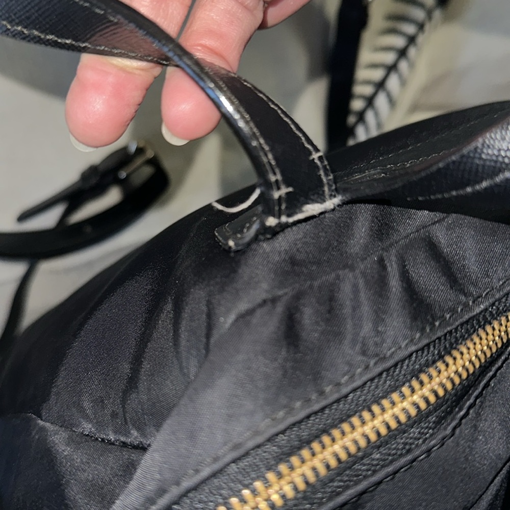 Kate Spade ♠️ New York large black backpack damaged - Picture 4 of 15
